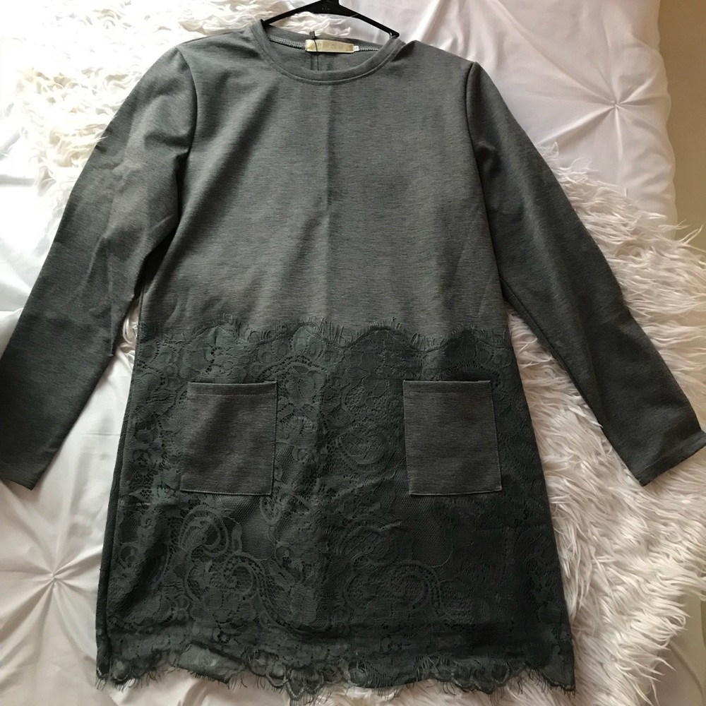 • Gray Long Sleeved Tunic •
